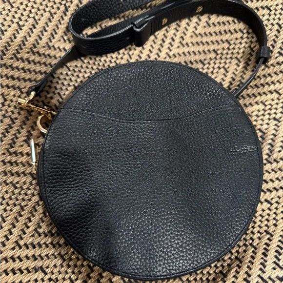 Cuyana Mini Circle Belt Bag Adjustable Crossbody Shoulder XS/S Black EUC - Picture 4 of 11